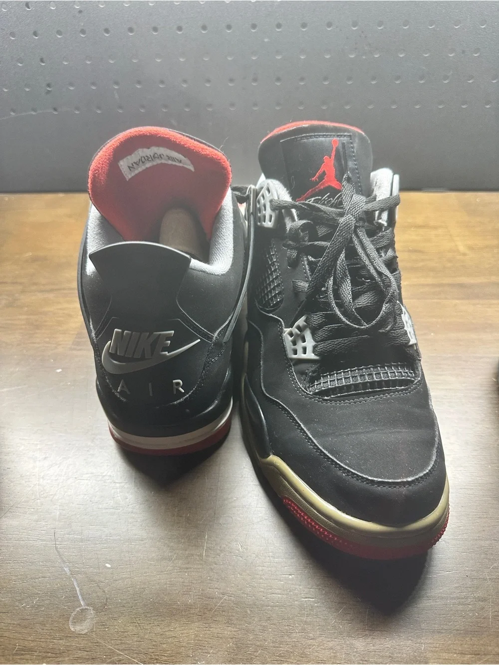 Jordan Retro 4 Bred release date 2018 Men’s Black Sneakers with Red Acc